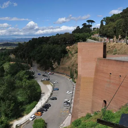 Dimora Sotto La Rocca * San Miniato