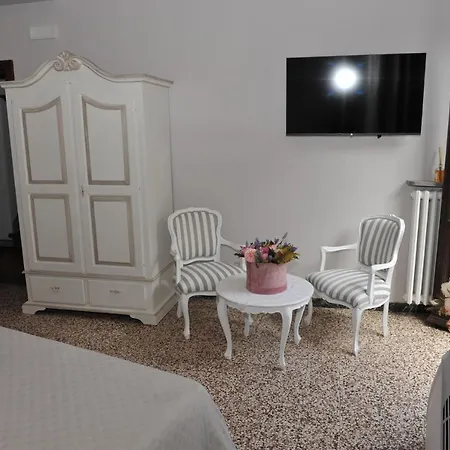 Pensjonat Dimora Sotto La Rocca San Miniato