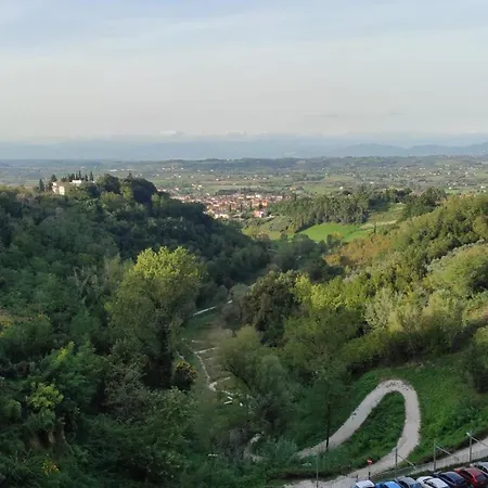 Dimora Sotto La Rocca